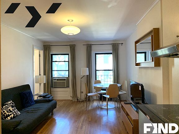 4th image of 129 E 60th St #4R