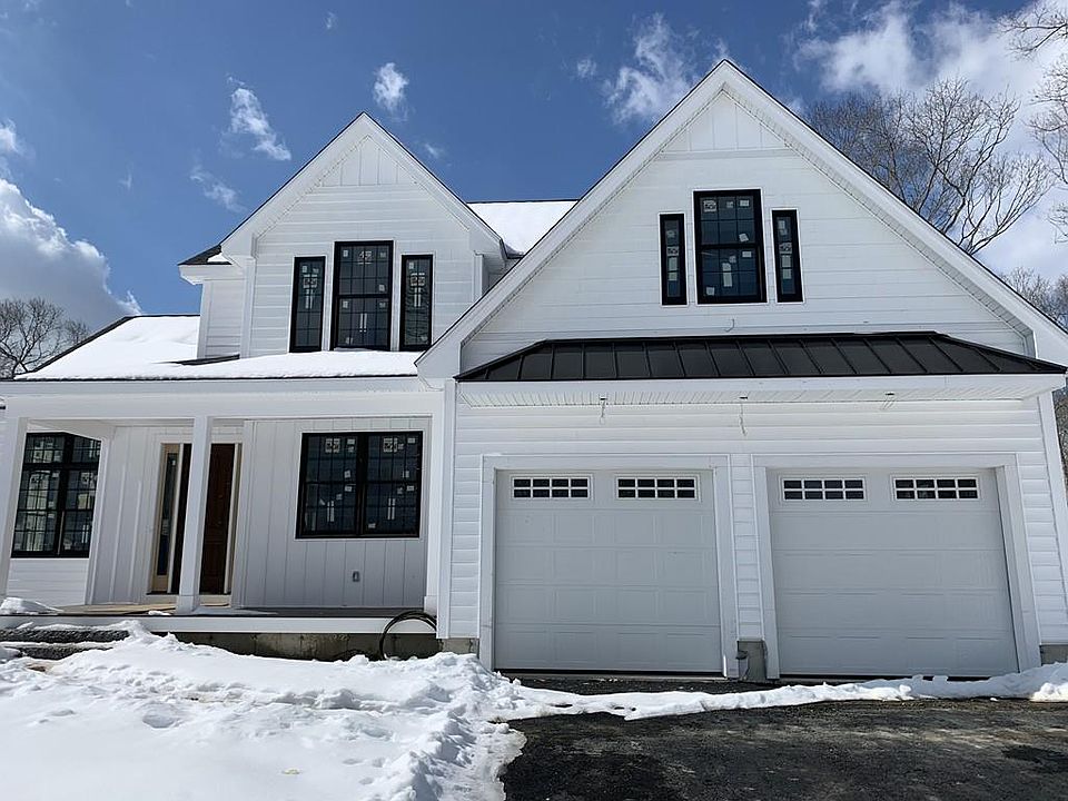 1st image of 3 Farmhill Ln