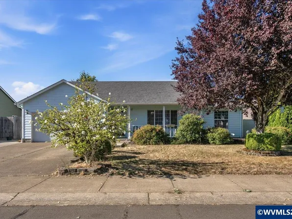 451 Whitney St, Stayton, OR 97383