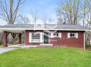 8460 Reynolda Rd, Pfafftown, NC 27040