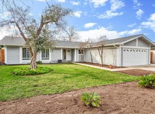 836 Stanford Ave, Clovis, CA 93611