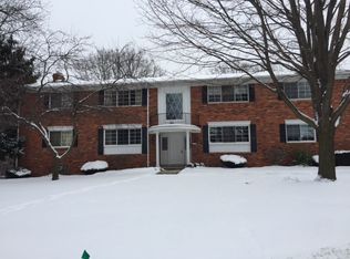 1705 Huntingwood Ln APT B, Bloomfield Hills, MI 48304