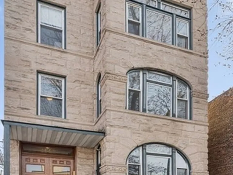 1143 N Damen Ave #3 — Photo 1