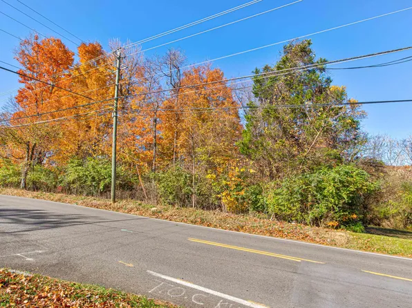 1704 Amherst Rd, Knoxville, TN 37909