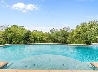 2921 N Dorchester Dr, Fayetteville, AR 72703