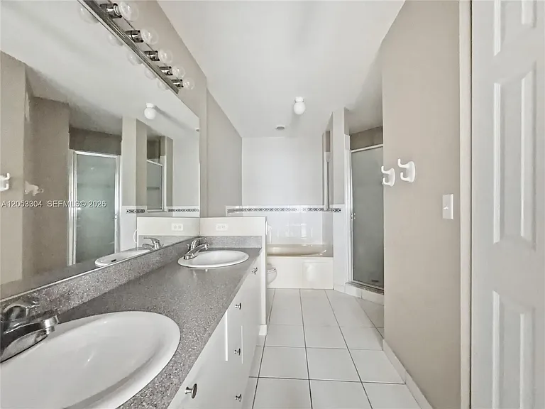 2214 SE 25th Ave #2214 — Photo 12