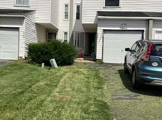 8282 Trevi Ln, Clay, NY 13041