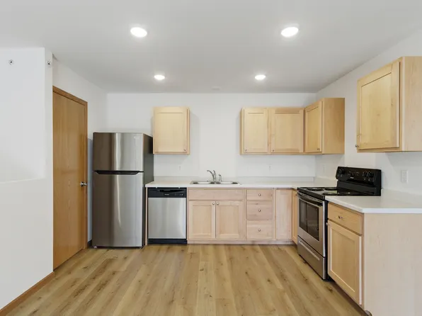 1502 Greenfield St, Baraboo, WI