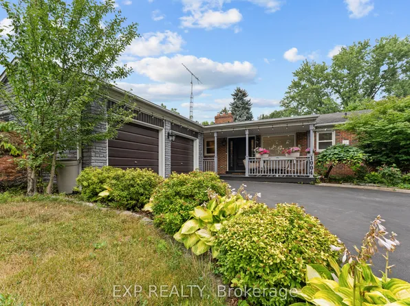 1004 Caldwell Ave, Mississauga, ON L5H 1Z3