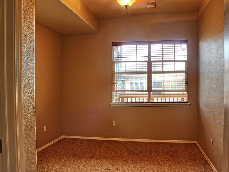 15460 Canyon Gulch Ln #308 — Photo 3