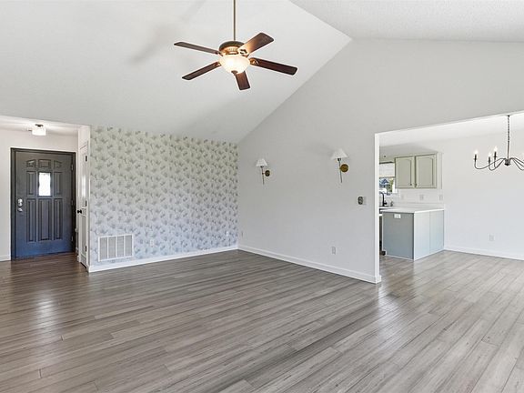 3rd image of 360 Hillside Ave