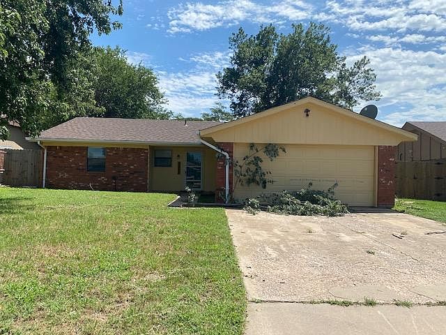 1st image of 4811 SE Churchill Way