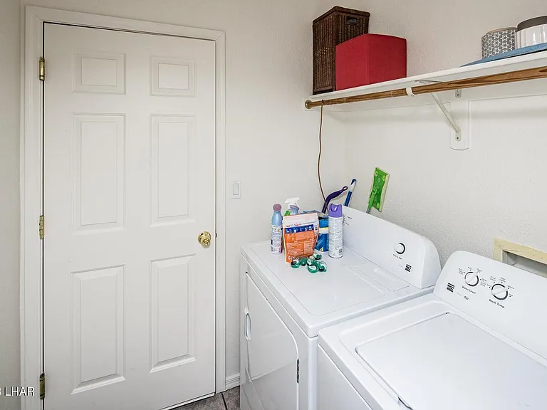 2960 Osborn Dr #102 — Photo 20