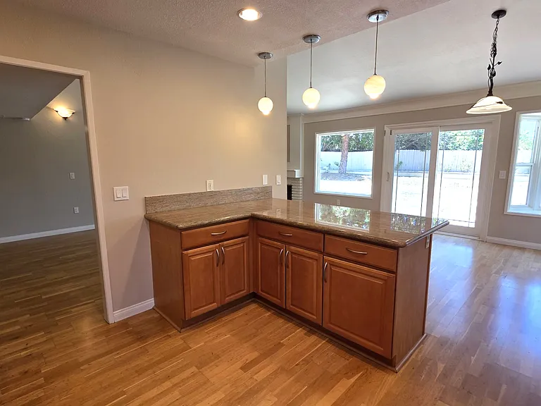 7118 Columbine Dr — Photo 16
