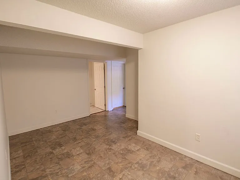 210 Wheaton Ct — Photo 19