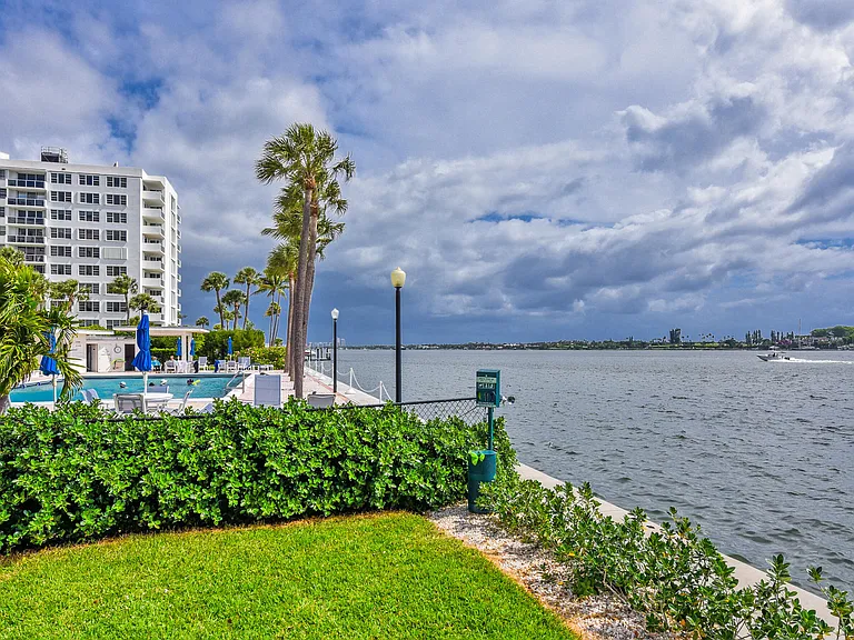 2600 N Flagler Dr #803 — Photo 8