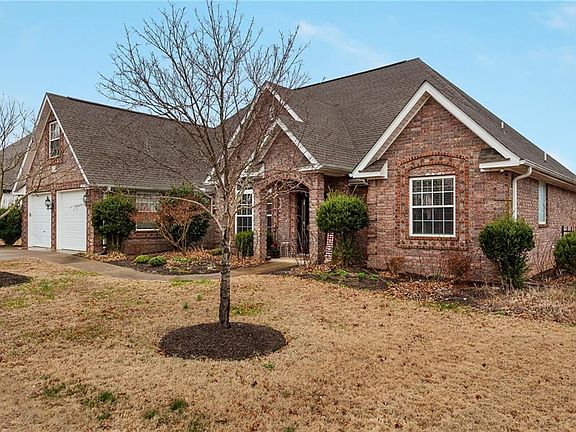 2nd image of 2031 S Cherry Hills Dr