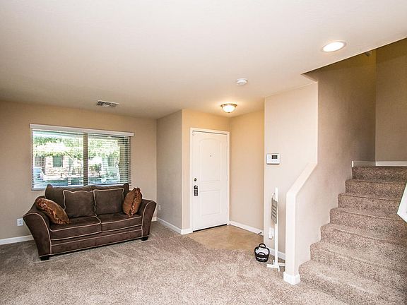 4th image of 119 N 86th Ln