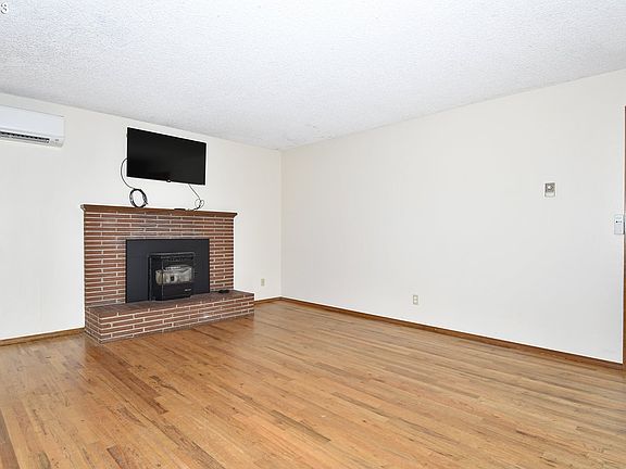 5th image of 4507 NE 122nd Ave