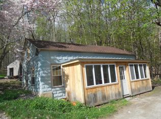 156 1/2 Brooklyn St, North Adams, MA 01247
