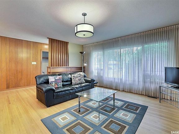5th image of 37 Darke Cres