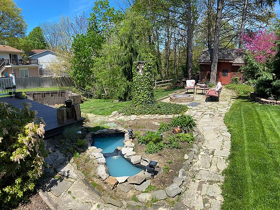 4th image of 352 Briar Lake Dr