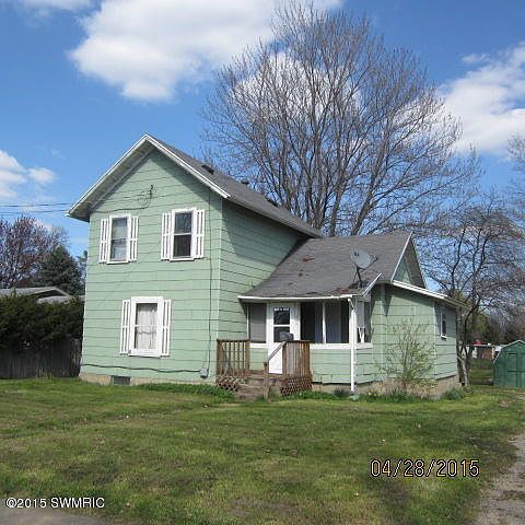 1st image of 226 N Main St