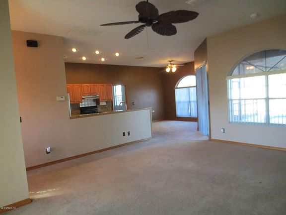 4th image of 78 SE 62nd Ave