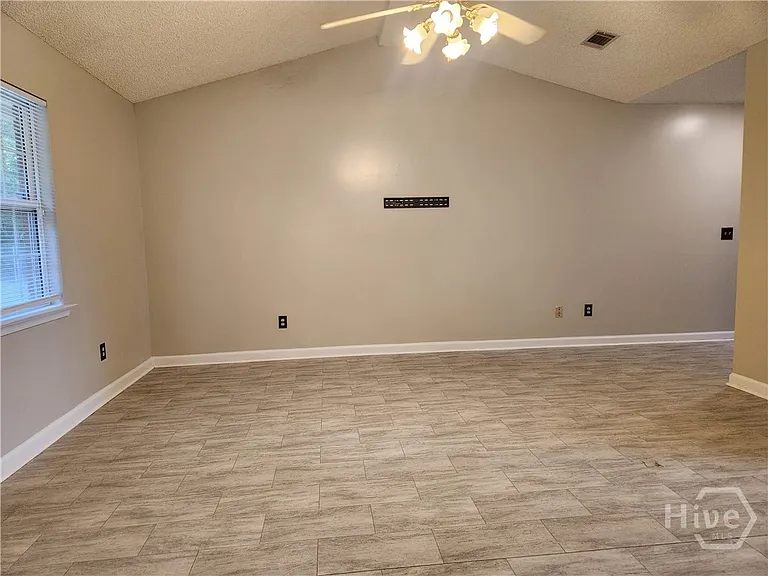 1010 Barley Dr — Photo 16