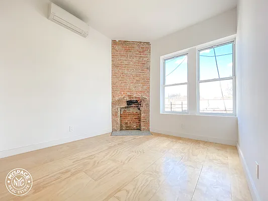Rented by MySpaceNYC | media 14