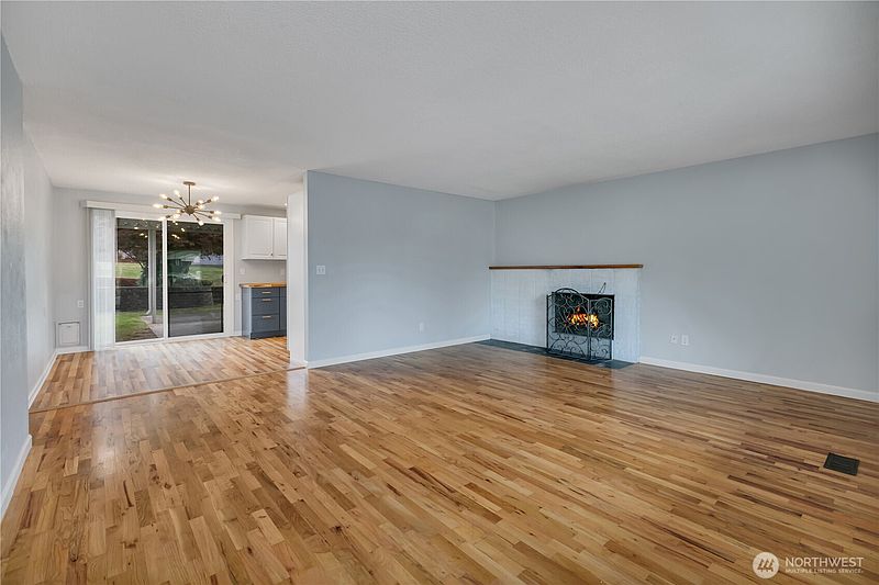 4th image of 25618 116th Avenue SE
