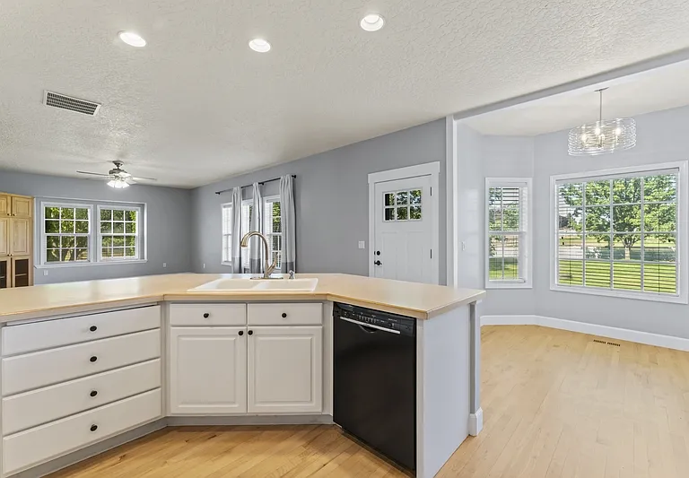 15081 Widgeon Ave — Photo 17