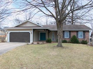 23 Ivy Ct, Saint Charles, MO 63303