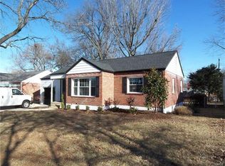 1222 Pinetree Ln, Saint Louis, MO 63119