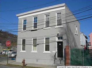 69 Prince St, Staten Island, NY 10304