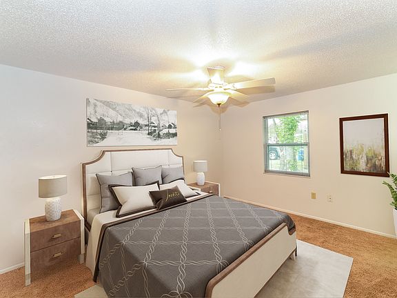 5th image of 1010 S Betty Ln