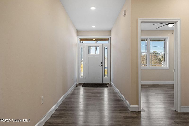 5th image of 851 Ravine Road