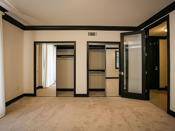 4th image of 2337 S Beverly Glen Blvd Unit 1