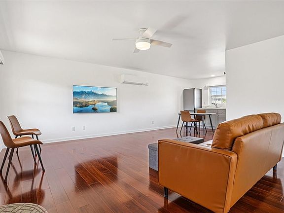 2nd image of 1100 E CAROLINE STREET #106