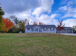 E6760 Mountain Lake Rd, Manawa, WI 54949