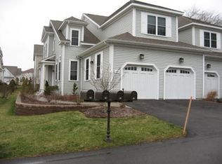 22 Seagrass Dr, South Kingstown, RI 02879