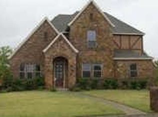 637 Highview Ln, Hurst, TX 76054