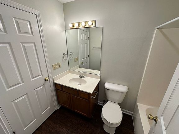 5th image of 239 Simba Way