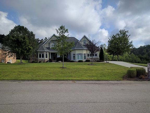 2nd image of 120 Grandimere Dr