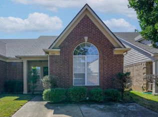 7751 Lipscomb Dr, Memphis, TN 38125