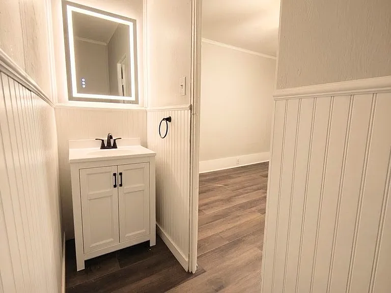 113 Residence St — Photo 20