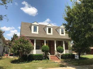 8637 Bridge St, North Richland Hills, TX 76180