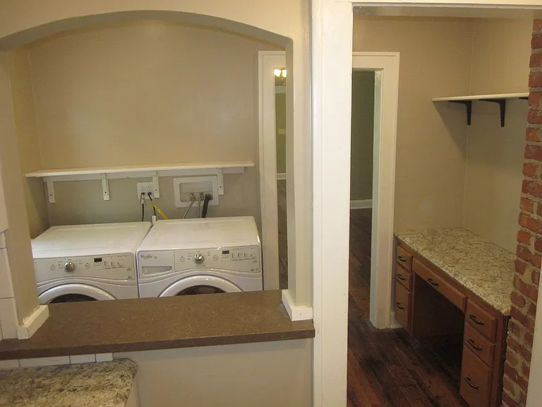 5208 Euclid Ave — Photo 8