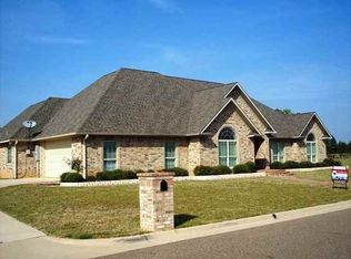 213 Devonshire, Mount Pleasant, TX 75455