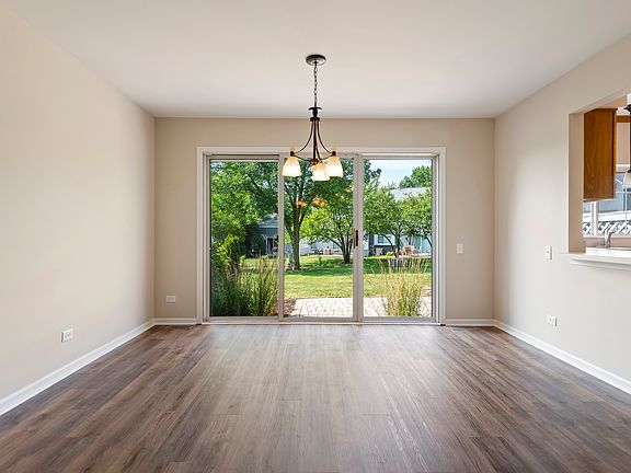 2nd image of 339 Cane Garden Cir